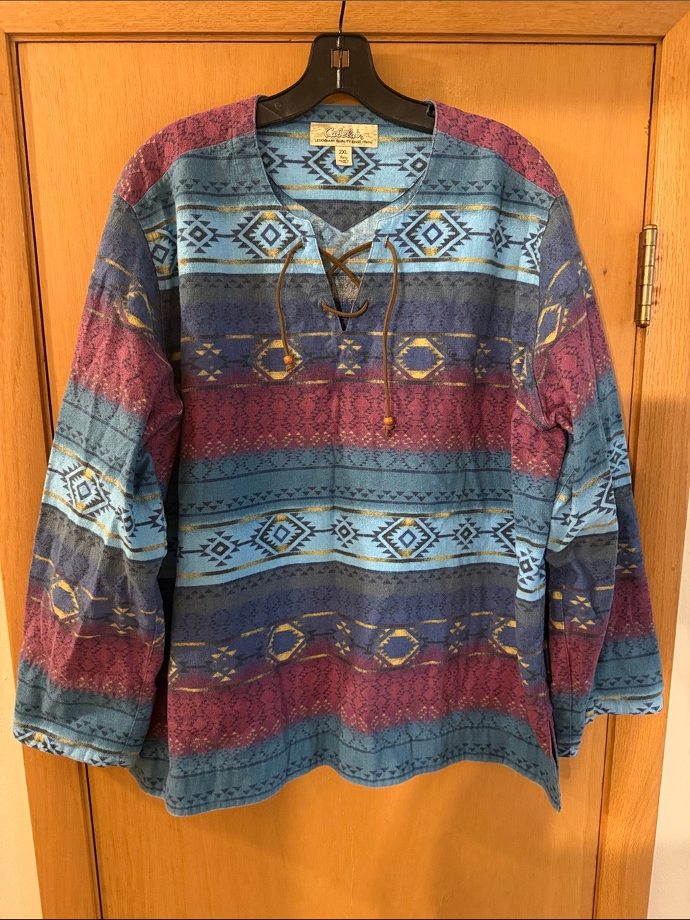 Cabela’s Women’s Aztec Southwestern Lace Up Flannel Top Blue Burgundy Size 2XL